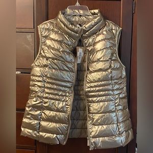 * NWT* Attrait Metallic Gold Puffer Vest XL